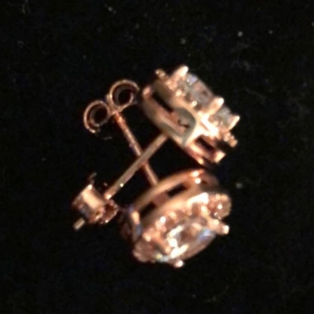 3.44 CTTW Halo Stud Swarovski CZ Rose Gold .925 - Picture 4 of 6